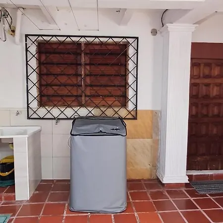 Fully Equipped In Bruselas, Apartamento Cartagena